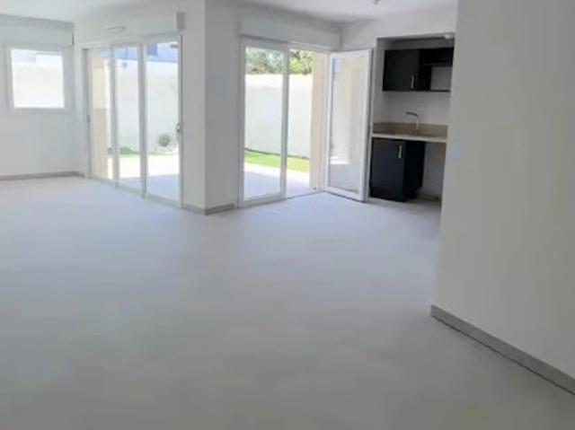 Vente Appartement 4 pièces 92 m2 Vias