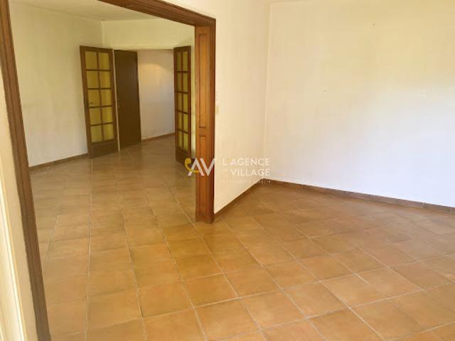 Vente Appartement 4 pièces 92 m2 Cogolin