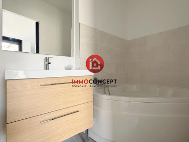 Vente Appartement 4 pièces 92 m2 Laudun l'Ardoise