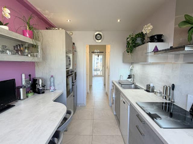 Vente Appartement 4 pièces 92 m2 Lyon 8ème