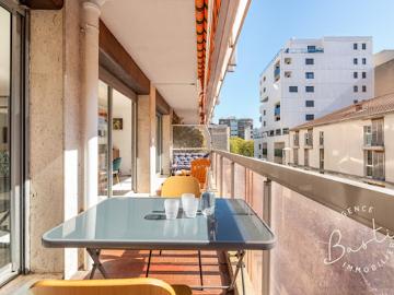 Vente Appartement 4 pièces 92 m2 Marseille 8ème
