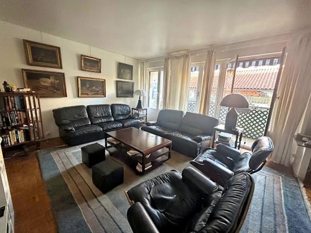 Vente Appartement 4 pièces 92 m2 Marseille 8ème
