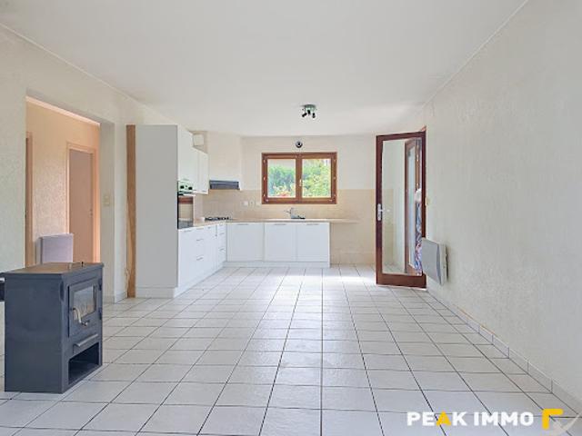 Vente Appartement 4 pièces 97.77 m2 Bons en Chablais