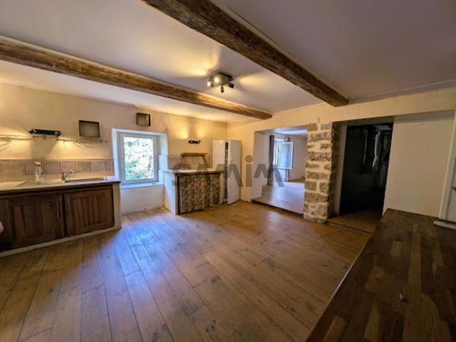 Vente Appartement 4 pièces 97.33 m2 Soudorgues
