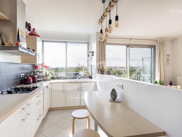 Vente Appartement 4 pièces 97 m2 Courbevoie