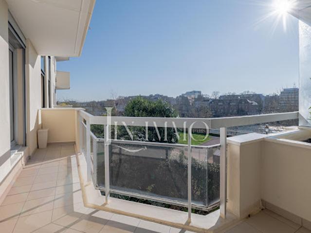 Vente Appartement 4 pièces 97 m2 Courbevoie