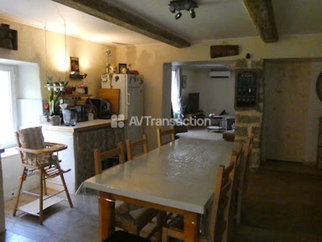 Vente Appartement 4 pièces 97 m2 Soudorgues