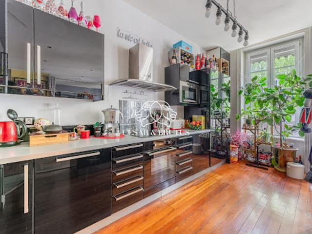 Vente Appartement 4 pièces 94.55 m2 Lyon 6ème