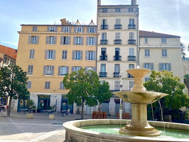 Vente Appartement 4 pièces 94.6 m2 Toulon