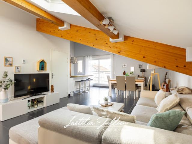 Vente Appartement 4 pièces 94 m2 Marseille 12ème