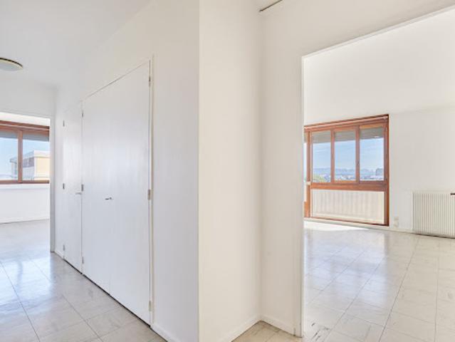 Vente Appartement 4 pièces 94 m2 Marseille 8ème