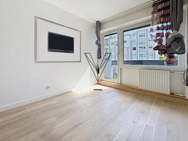 Vente Appartement 4 pièces 94 m2 Paris 11ème