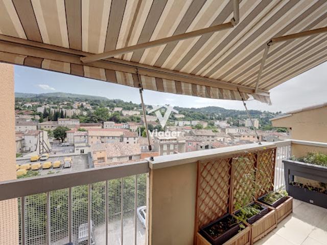 Vente Appartement 4 pièces 96.57 m2 Apt