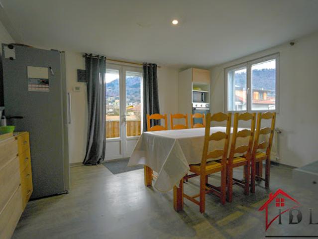 Vente Appartement 4 pièces 96.79 m2 Cluses