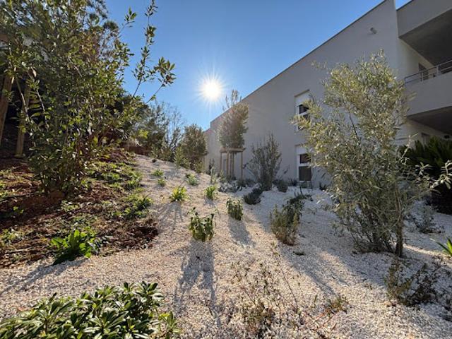 Vente Appartement 4 pièces 96.7 m2 Nimes