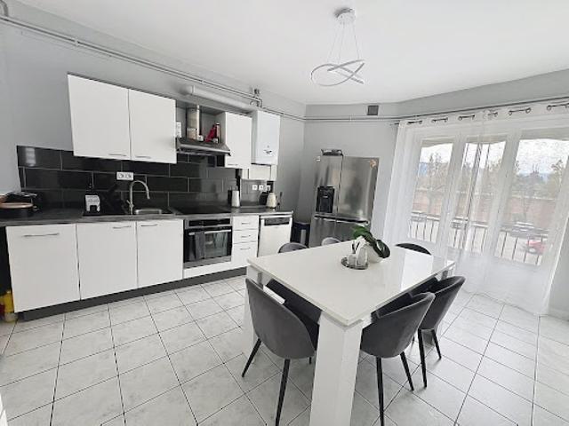 Vente Appartement 4 pièces 98 m2 Bourg les valence