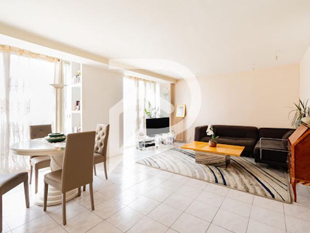 Vente Appartement 4 pièces 98 m2 Marseille 8ème
