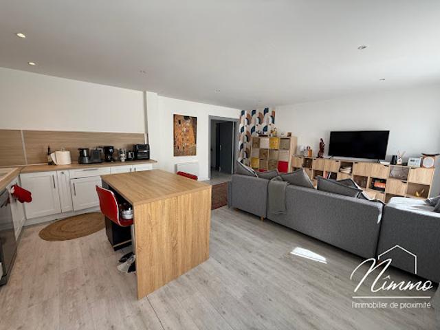 Vente Appartement 4 pièces 98 m2 Nimes