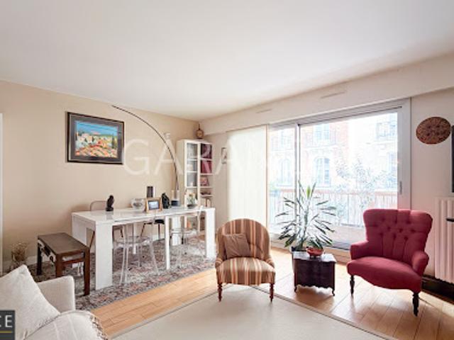 Vente Appartement 4 pièces 98 m2 Paris 15ème