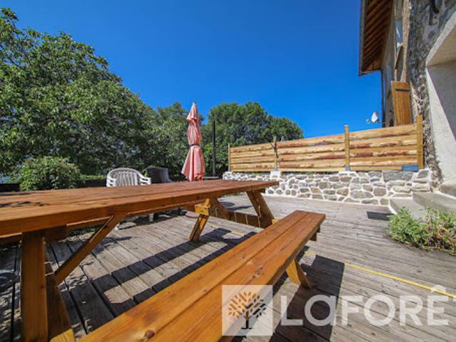 Vente Appartement 4 pièces 98 m2 Puy Sanières
