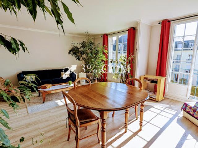 Vente Appartement 4 pièces 99 m2 Versailles