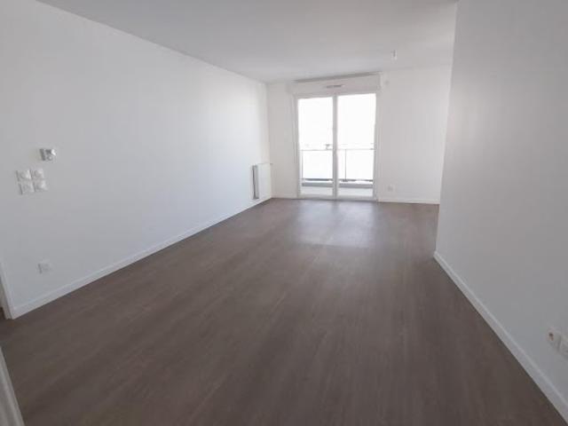 Vente Appartement 4 pièces 82 m2 Saint Thibault des Vignes