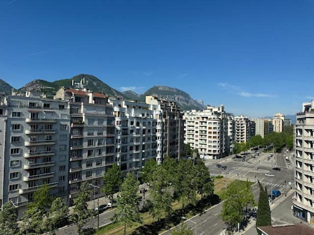 Vente Appartement 4 pièces 100 m2 Grenoble