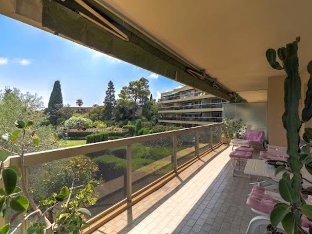Vente Appartement 4 pièces 100.12 m2 Nice