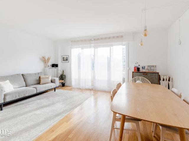 Vente Appartement 4 pièces 100.45 m2 Courbevoie