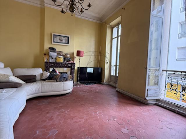 Vente Appartement 4 pièces 100.78 m2 Marseille 6ème
