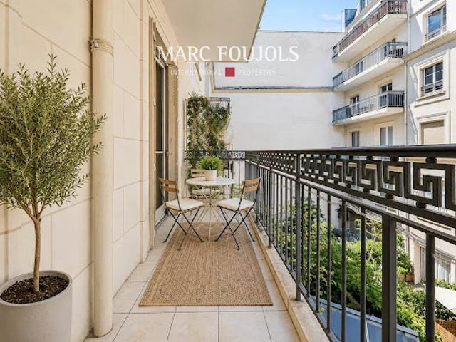 Vente Appartement 4 pièces 100.88 m2 Paris 1er