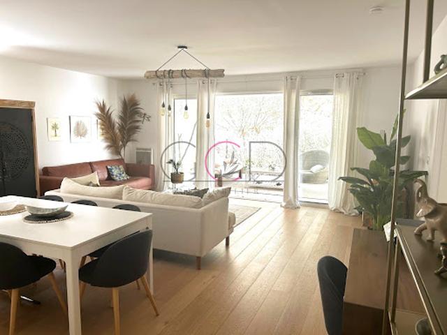 Vente Appartement 4 pièces 100 m2 Cabries