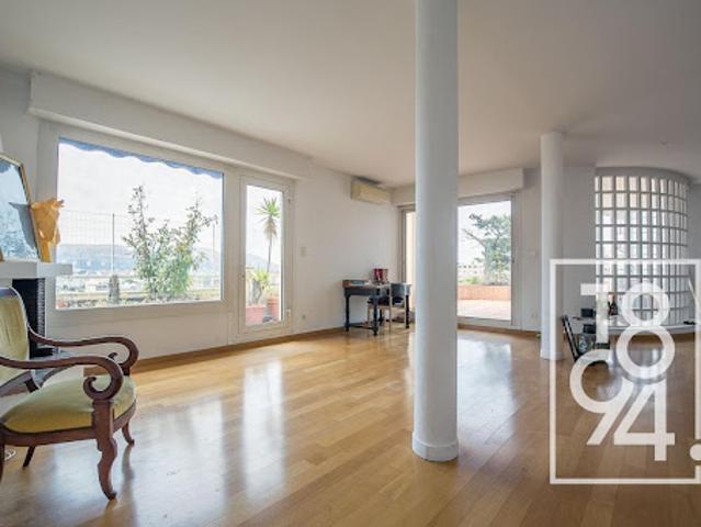 Vente Appartement 4 pièces 100 m2 Marseille 8ème