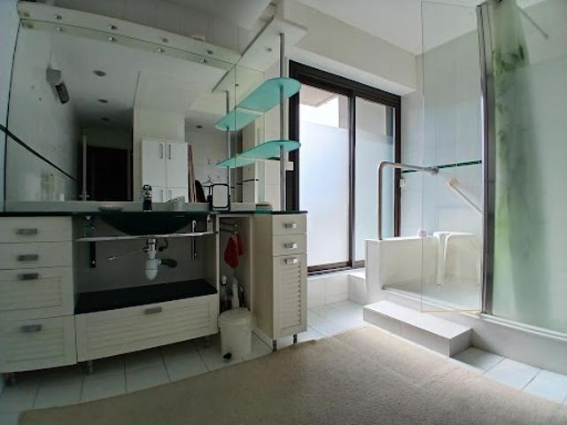 Vente Appartement 4 pièces 100 m2 Merignac