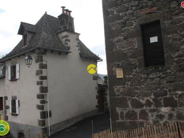 Vente Appartement 4 pièces 100 m2 Vic sur Cère