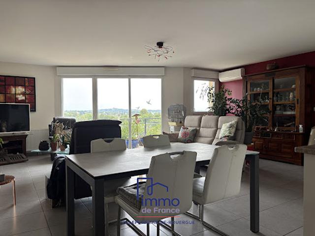 Vente Appartement 4 pièces 100 m2 Villefranche de Rouergue