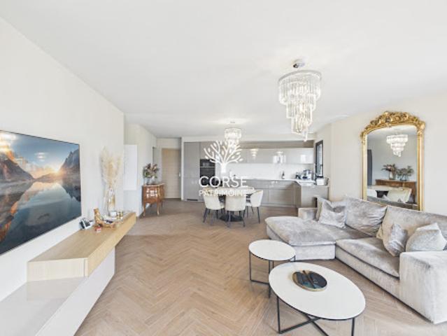 Vente Appartement 4 pièces 101.89 m2 Porto Vecchio