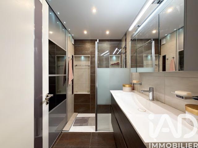 Vente Appartement 4 pièces 101 m2 Grenoble