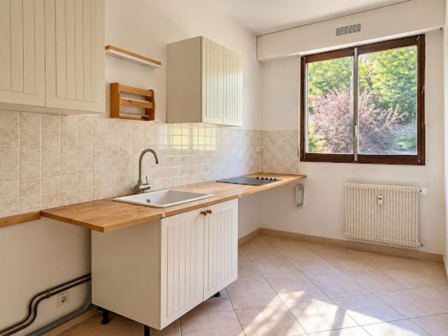 Vente Appartement 4 pièces 101 m2 Le Mesnil le Roi