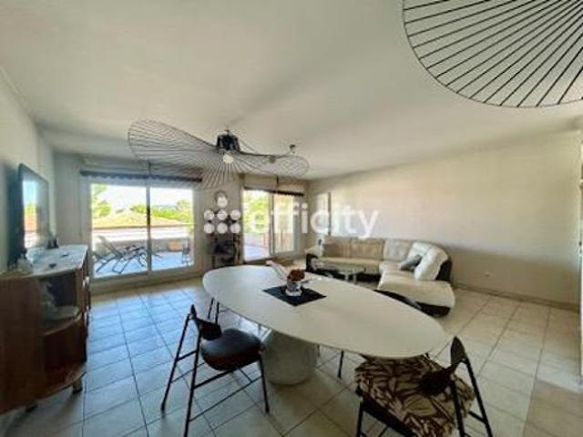 Vente Appartement 4 pièces 101 m2 Marseille 8ème