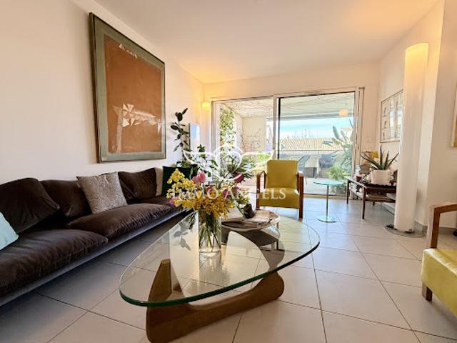 Vente Appartement 4 pièces 103.46 m2 Nimes