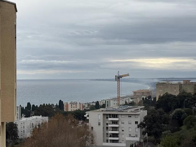 Vente Appartement 4 pièces 103 m2 Bastia