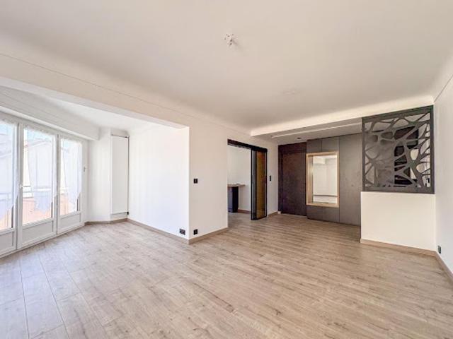 Vente Appartement 4 pièces 103 m2 Pau