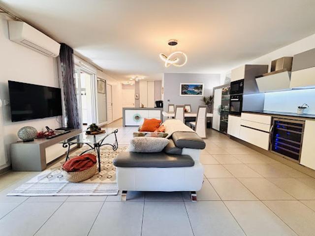 Vente Appartement 4 pièces 104 m2 Marseille 9ème
