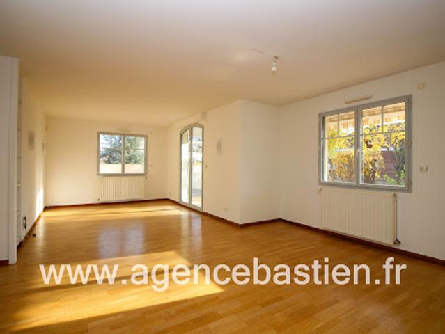 Vente Appartement 4 pièces 105 m2 Divonne les Bains
