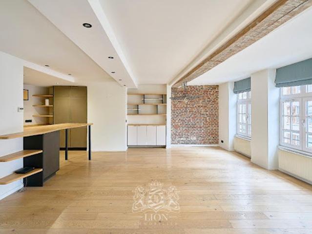 Vente Appartement 4 pièces 106.37 m2 Lille