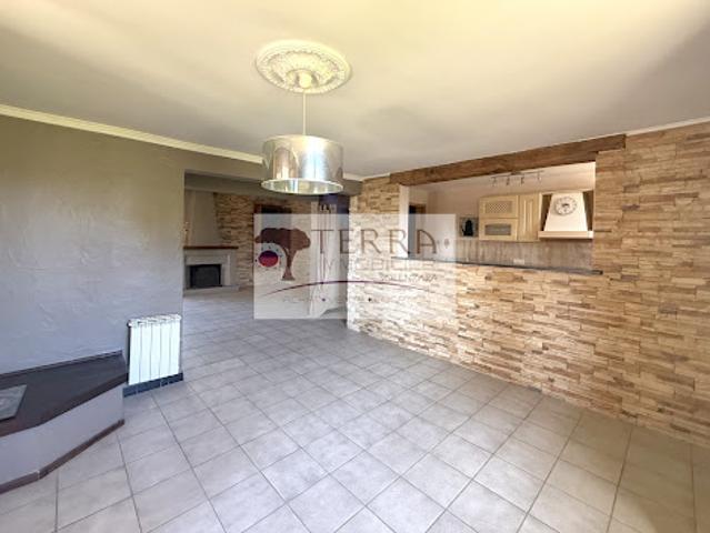 Vente Appartement 4 pièces 106 m2 Prunelli di Fiumorbo