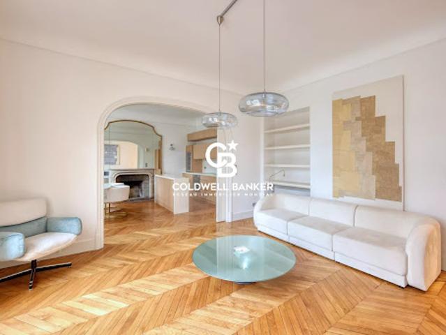 Vente Appartement 4 pièces 107.02 m2 Paris 7ème