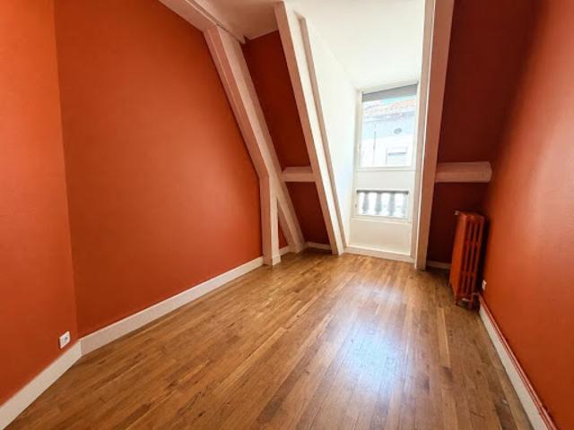 Vente Appartement 4 pièces 107 m2 Tarare
