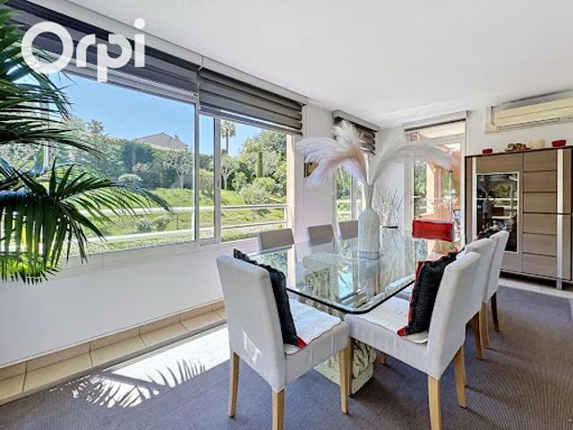 Vente Appartement 4 pièces 108.25 m2 Antibes